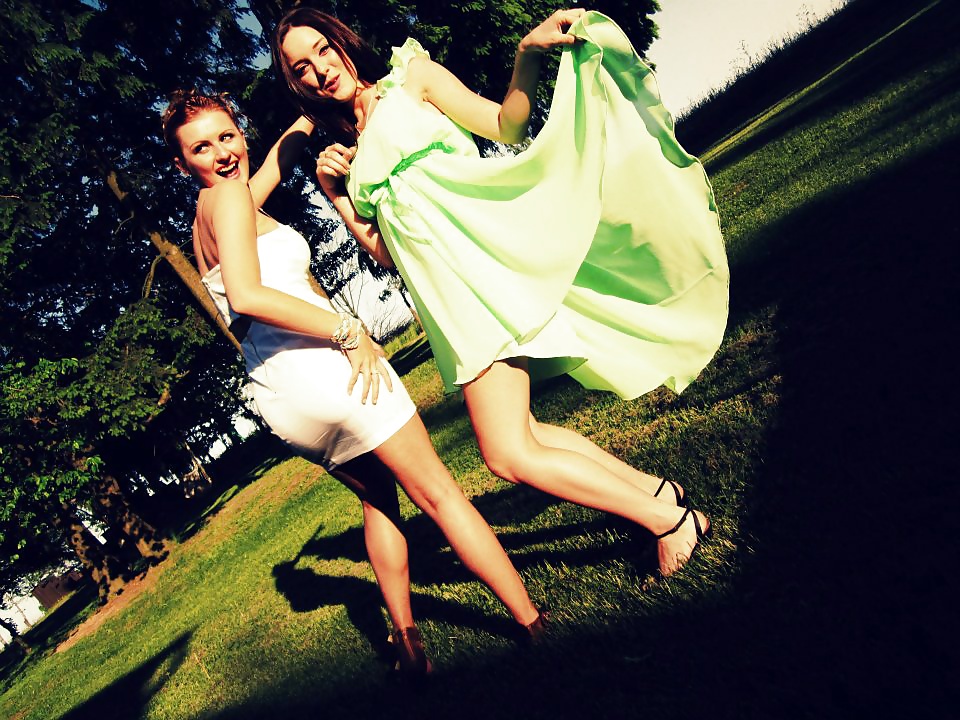 Chicas frentistas
 #28821413