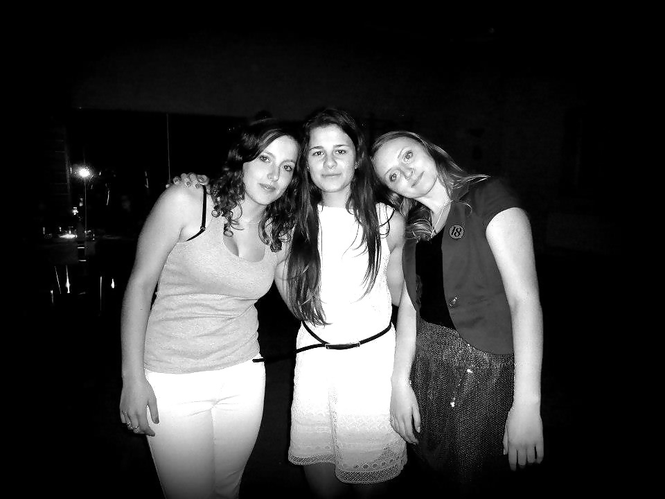 Chicas frentistas
 #28821446