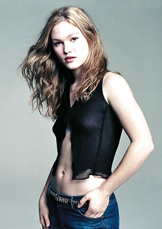 Julia Stiles
 #36521164