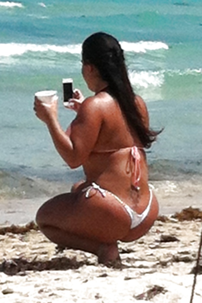 Fat Ass Mädchen öffentlichen Strand #40509630