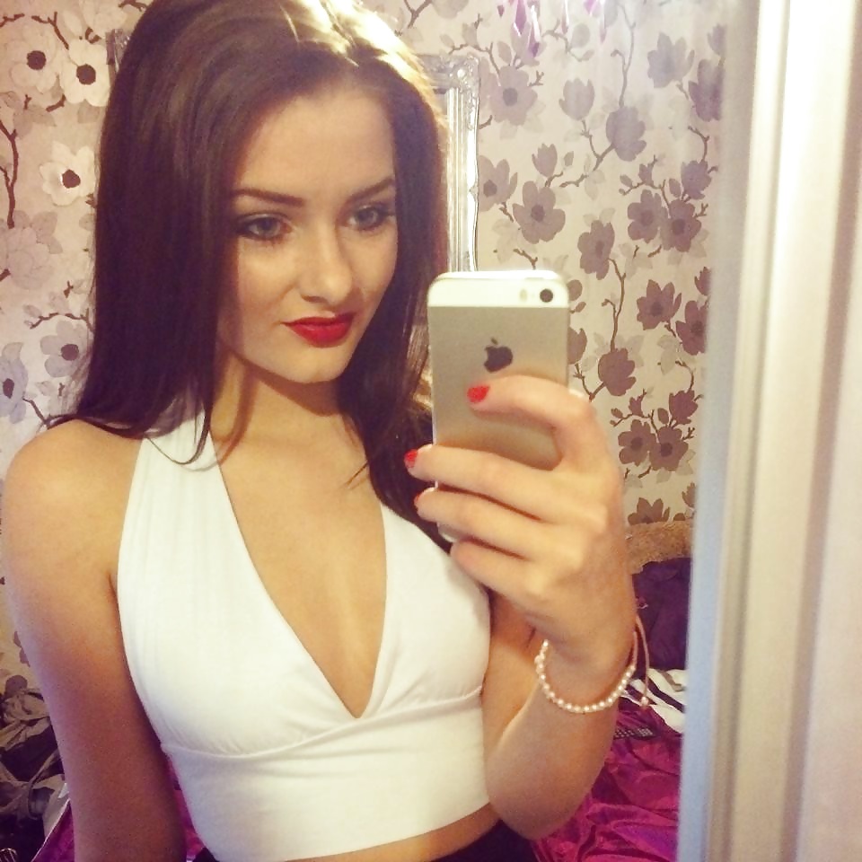 Guys, meet uk chav teen kim
 #30520596