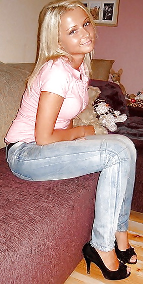 Sexy en bombas peep toe
 #39091029