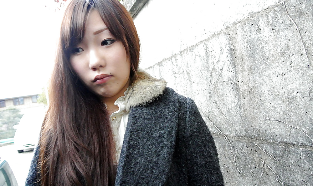 Chica japonesa follada en público
 #34701215