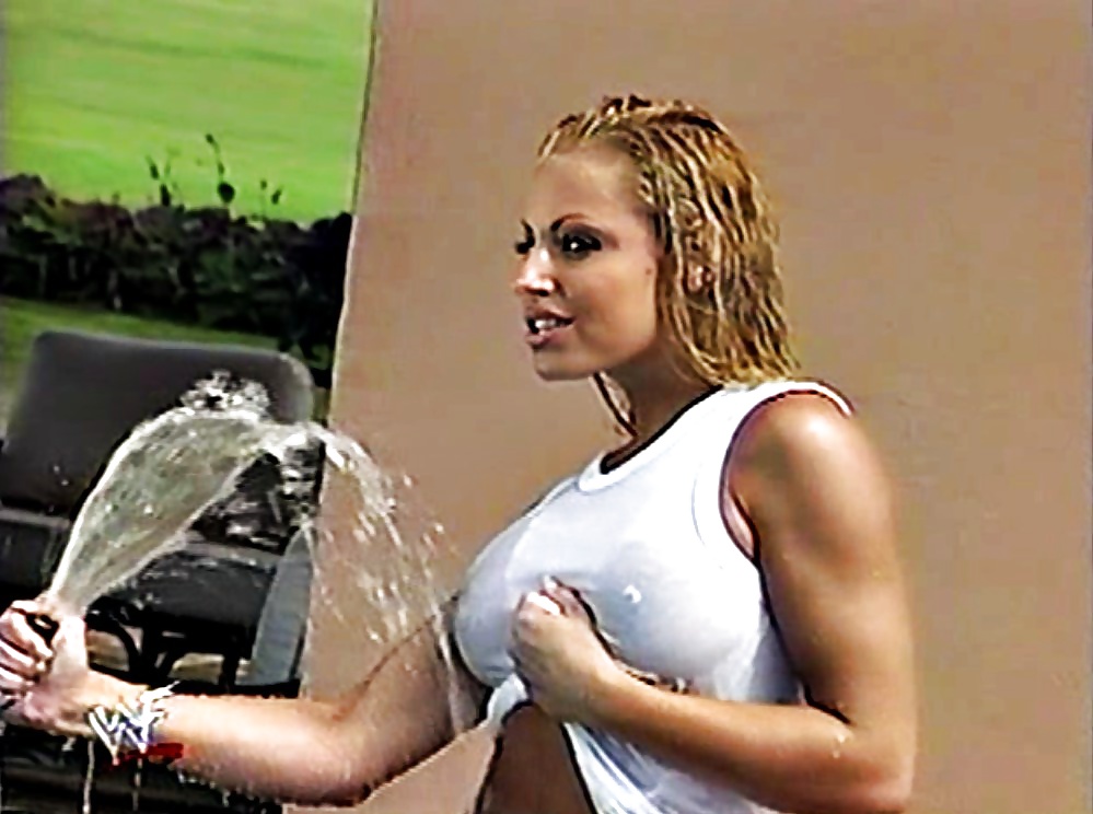 Trish Stratus (2) #30495731