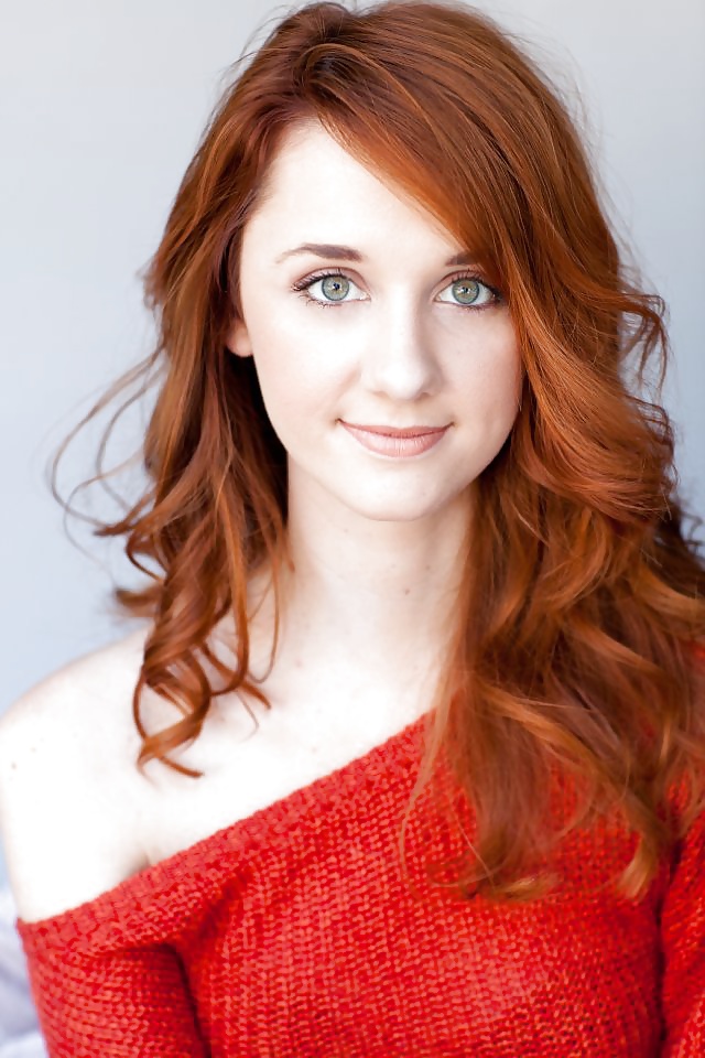 Laura Spencer #39564150