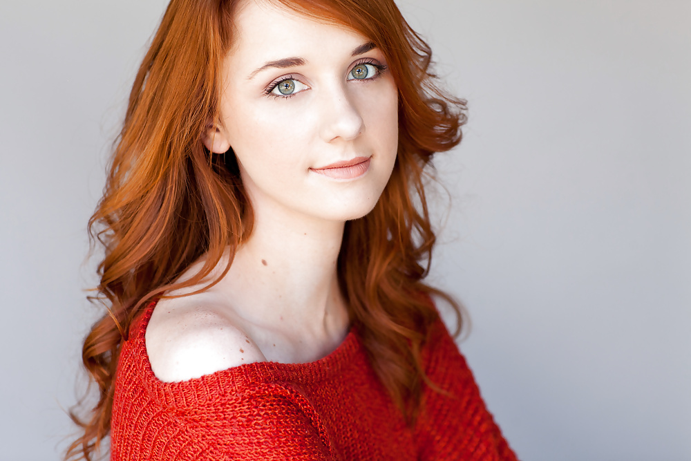 Laura Spencer #39564162