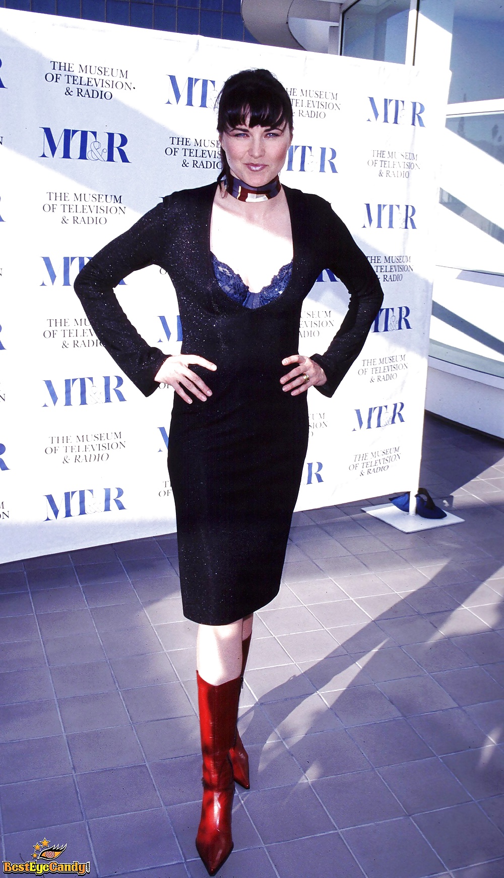 LUCY LAWLESS  -- XENA part2 #26706789