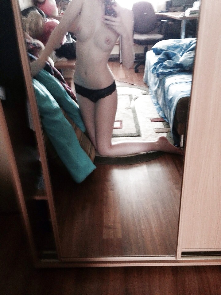 Natalia, Russian Teen Girl Selfshots in Bathroom (18+) #38983007