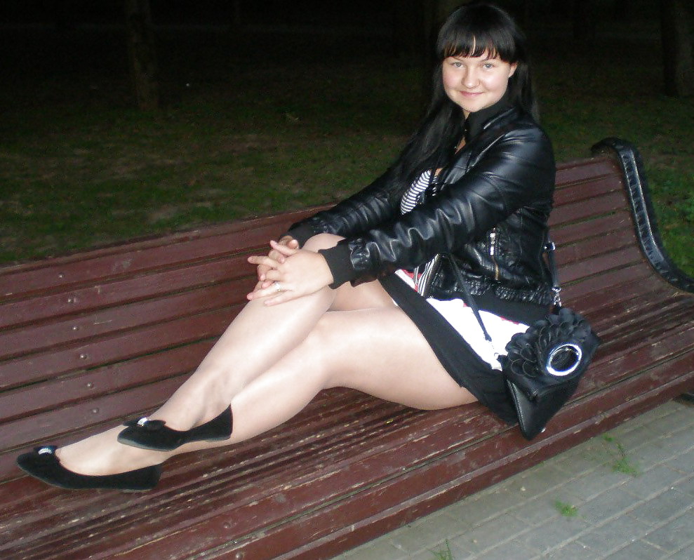 Full thighs in the mini 23 #24023743