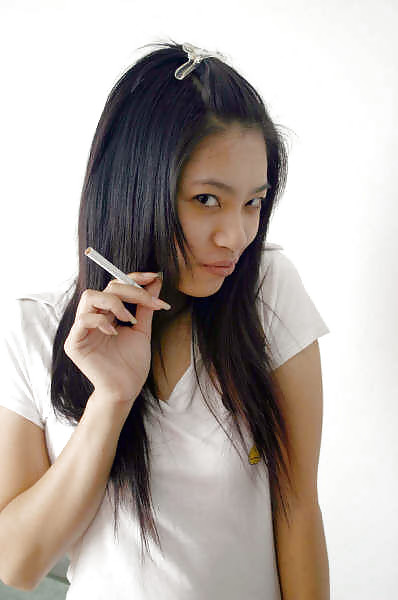 smoking fetish asian - rauchende asiatische schoenheiten #34797594