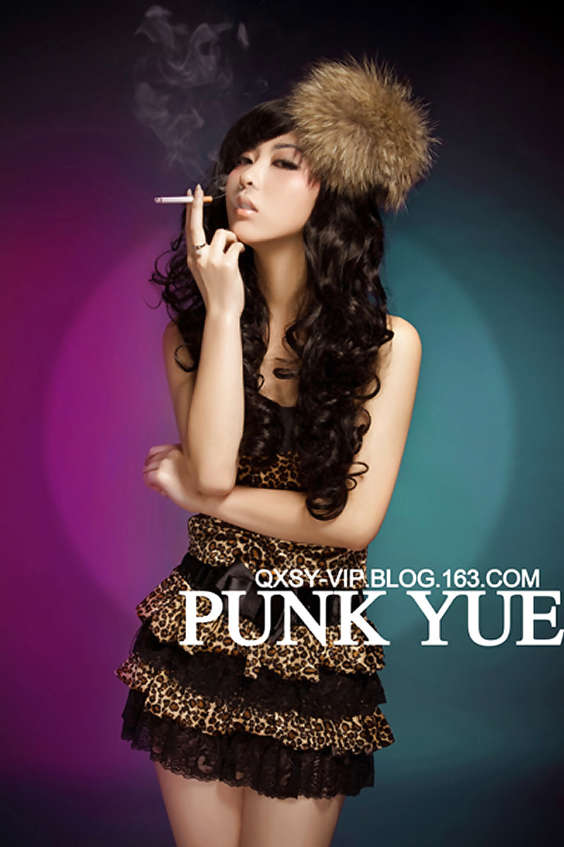 Fumeurs Fétiche Asiatique - Fumant Belles Unités Asiatiques #34797631