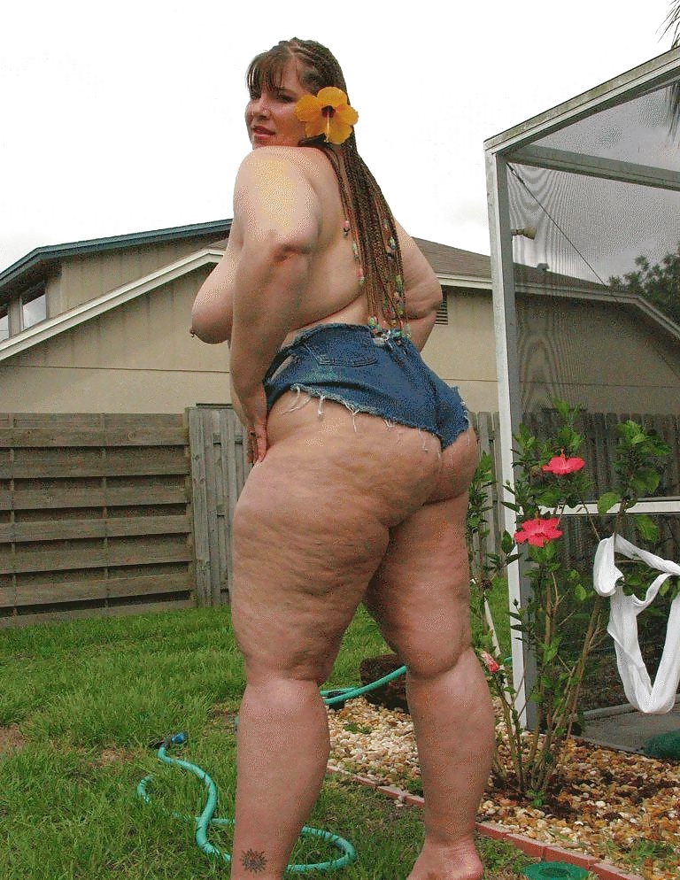 デカい女たち pt4
 #24756220