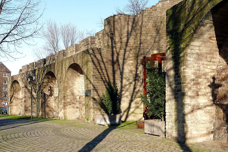 DUISBURG NRW RUHRGEBIET #23068209