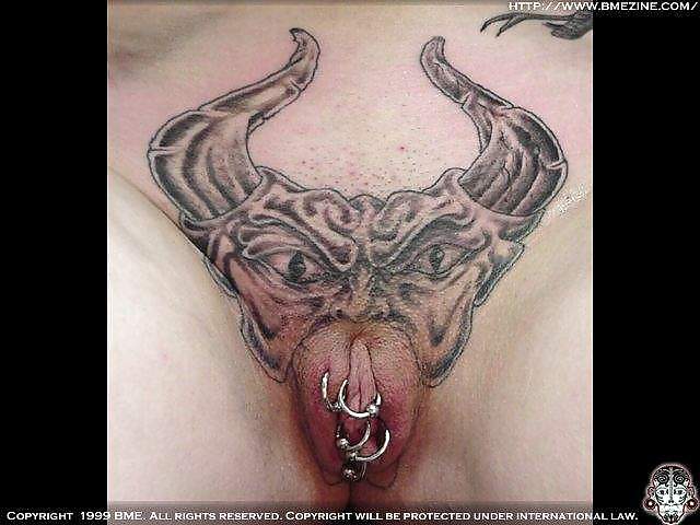 Piercing + tatuaje
 #37357766