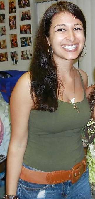 ランダムなNNの女の子
 #26954862