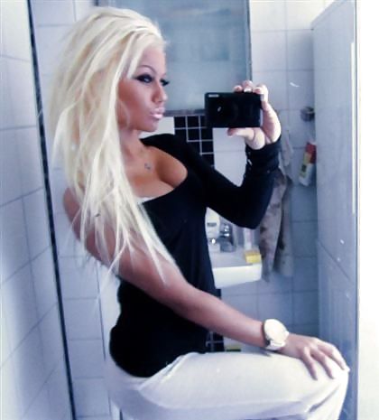 肖像画
 #33837135