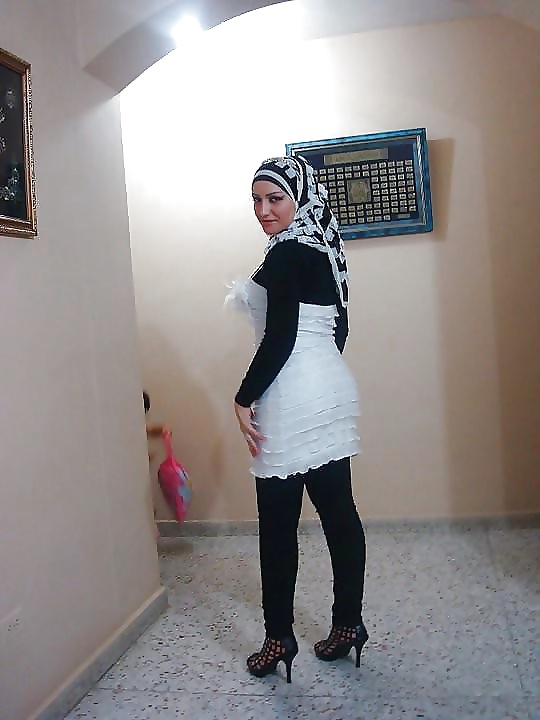 Hijabi girl with heels - she will make your dick hard ! #24876463