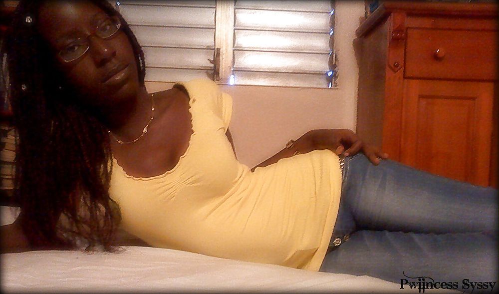 A french girl called Lara M. #35785081