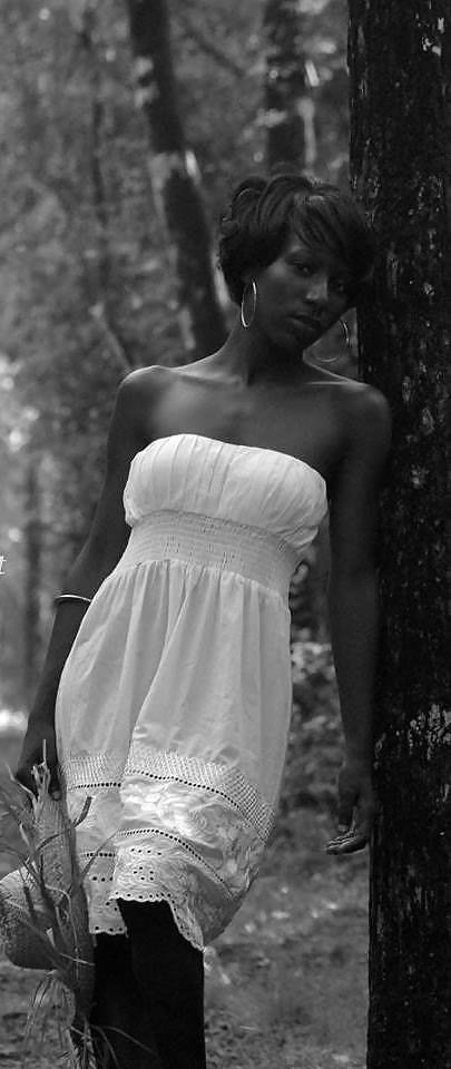 A french girl called Lara M. #35785185