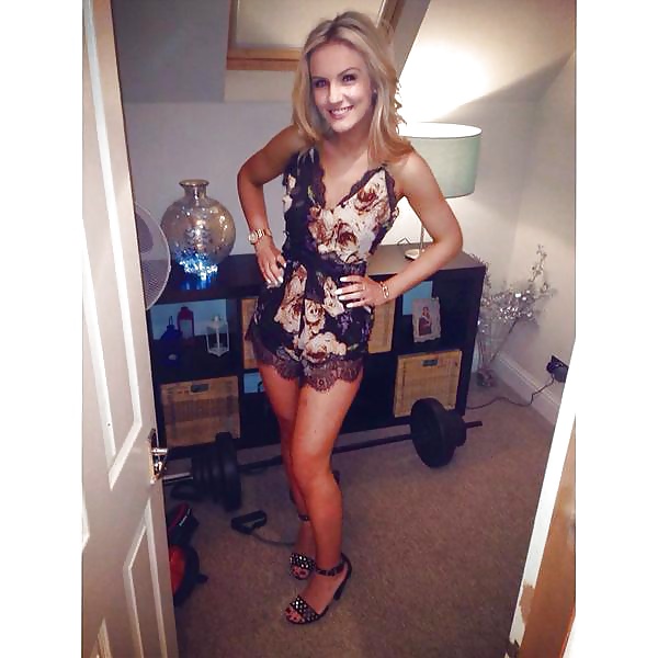 Calientes en vestidos
 #39431843