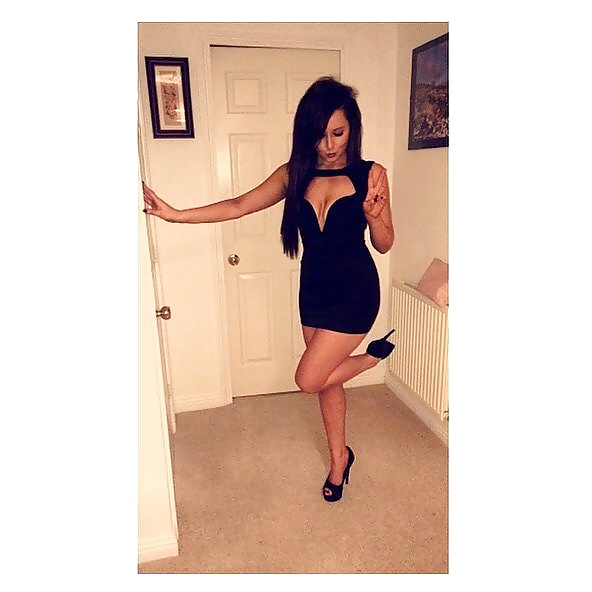 Calientes en vestidos
 #39431889