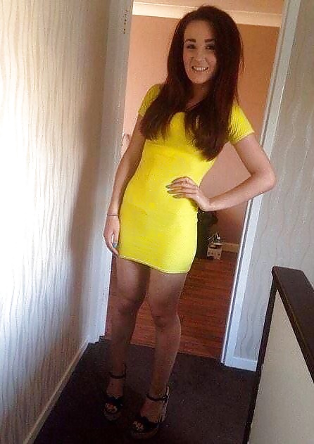 Calientes en vestidos
 #39431941