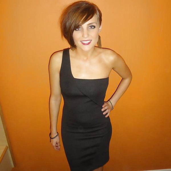 Calientes en vestidos
 #39431963