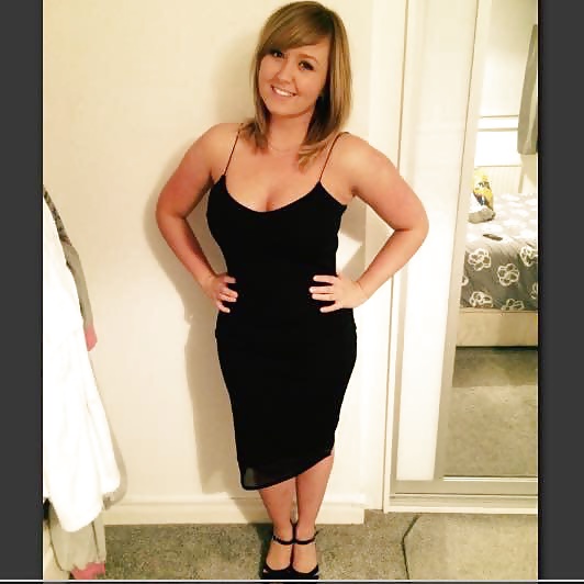 Calientes en vestidos
 #39431976