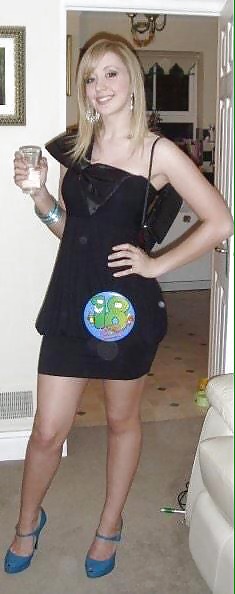 Calientes en vestidos
 #39431979