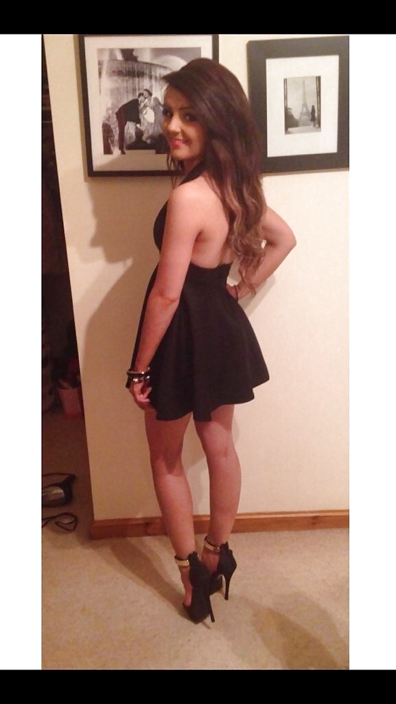 Calientes en vestidos
 #39432003