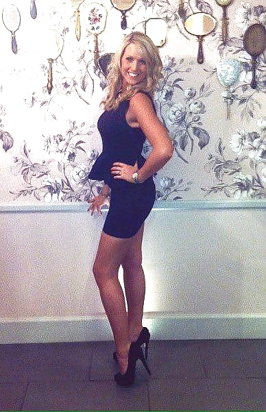 Calientes en vestidos
 #39432014