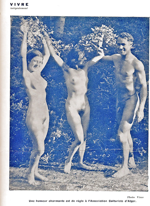 Nudistes Poilues #26408382
