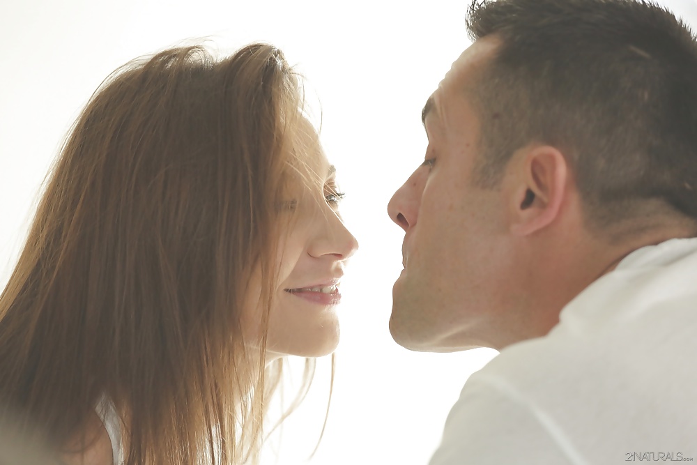 Fille Naturelle Baisée Dans La Cuisine Et Pussylicking #39919875