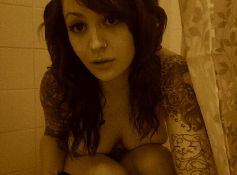 Emo Babe - Lucida #30224488