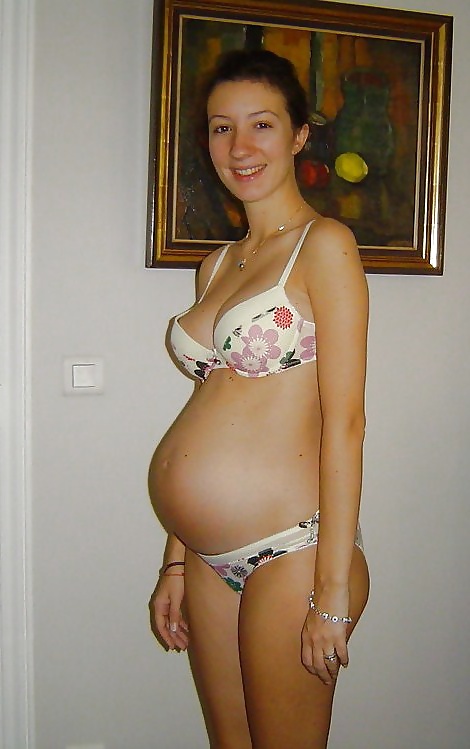 ¡Las mujeres embarazadas son hermosas!
 #27130351