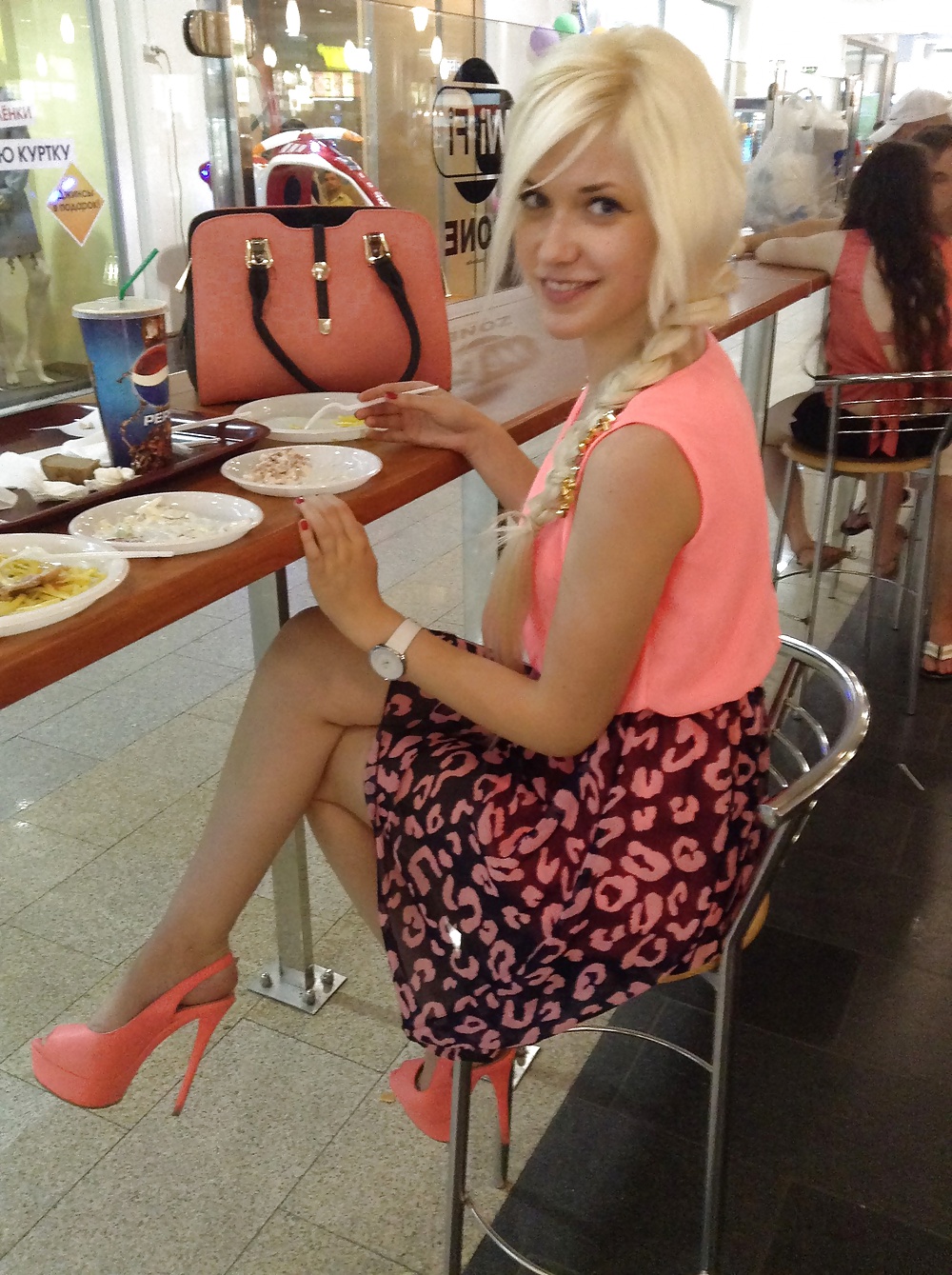 Chicas amateurs
 #27951435