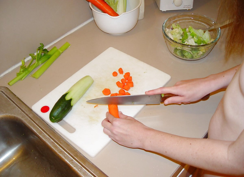 Slim pornstar Melissa testing her salad ingredients #38043083