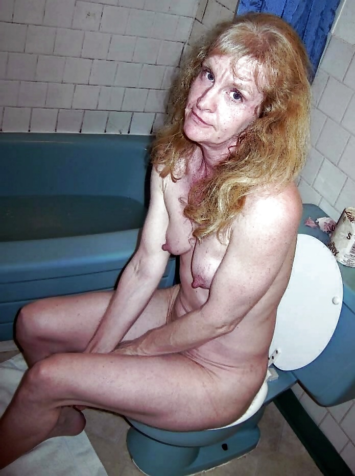 Mature milf wife granny candid bathroom pics #29106625