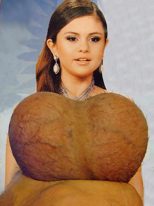 Selena Gomez Gets Some BIGflip Cream #31770982