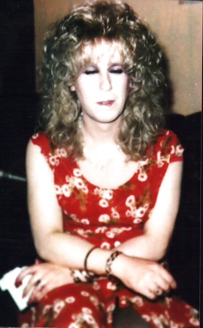 Cuando era una puta de fin de semana a principios de los 90
 #40559699