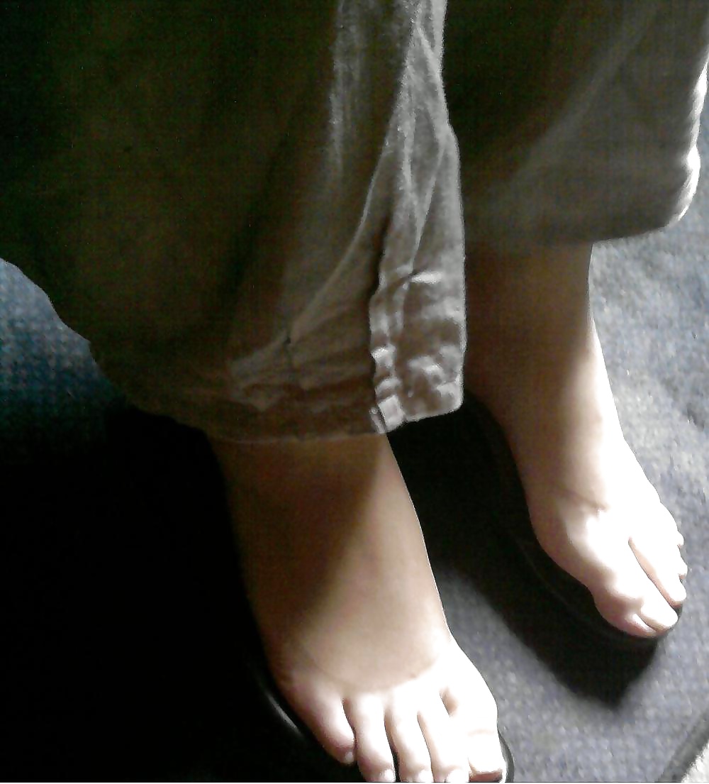 Hot nd Beautiful feets of my bhabhi #25527170
