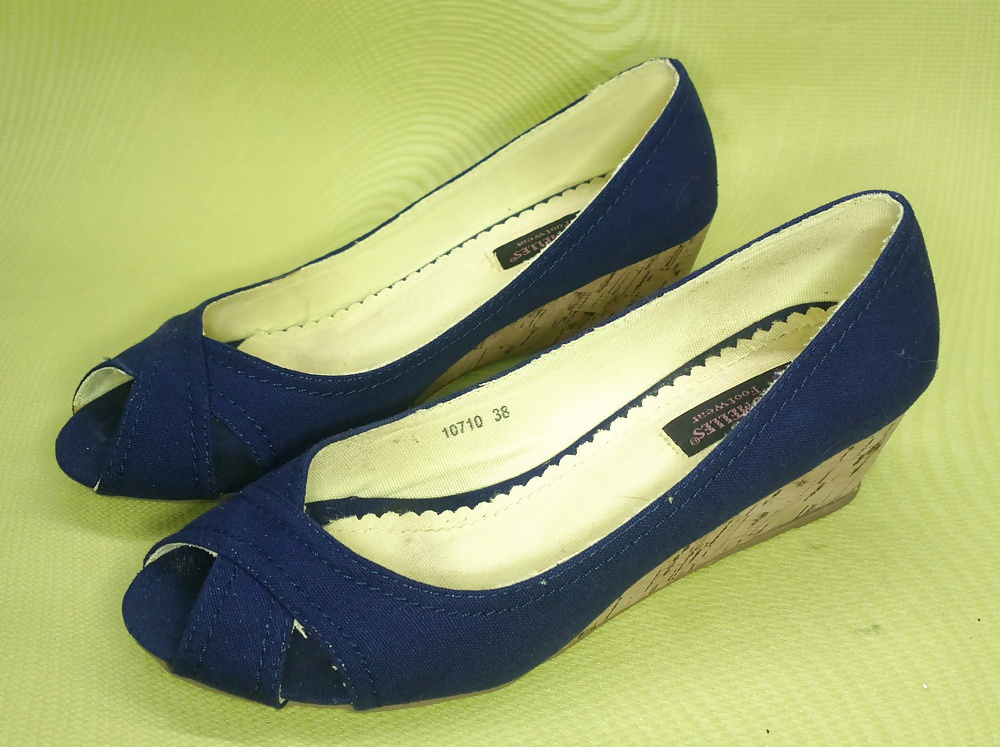 私の靴のコレクションを更新しました。
 #39085429