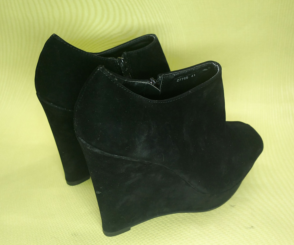 私の靴のコレクションを更新しました。
 #39085805