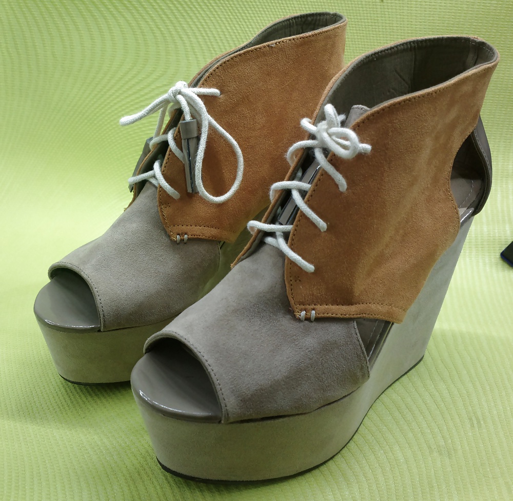 私の靴のコレクションを更新しました。
 #39086087