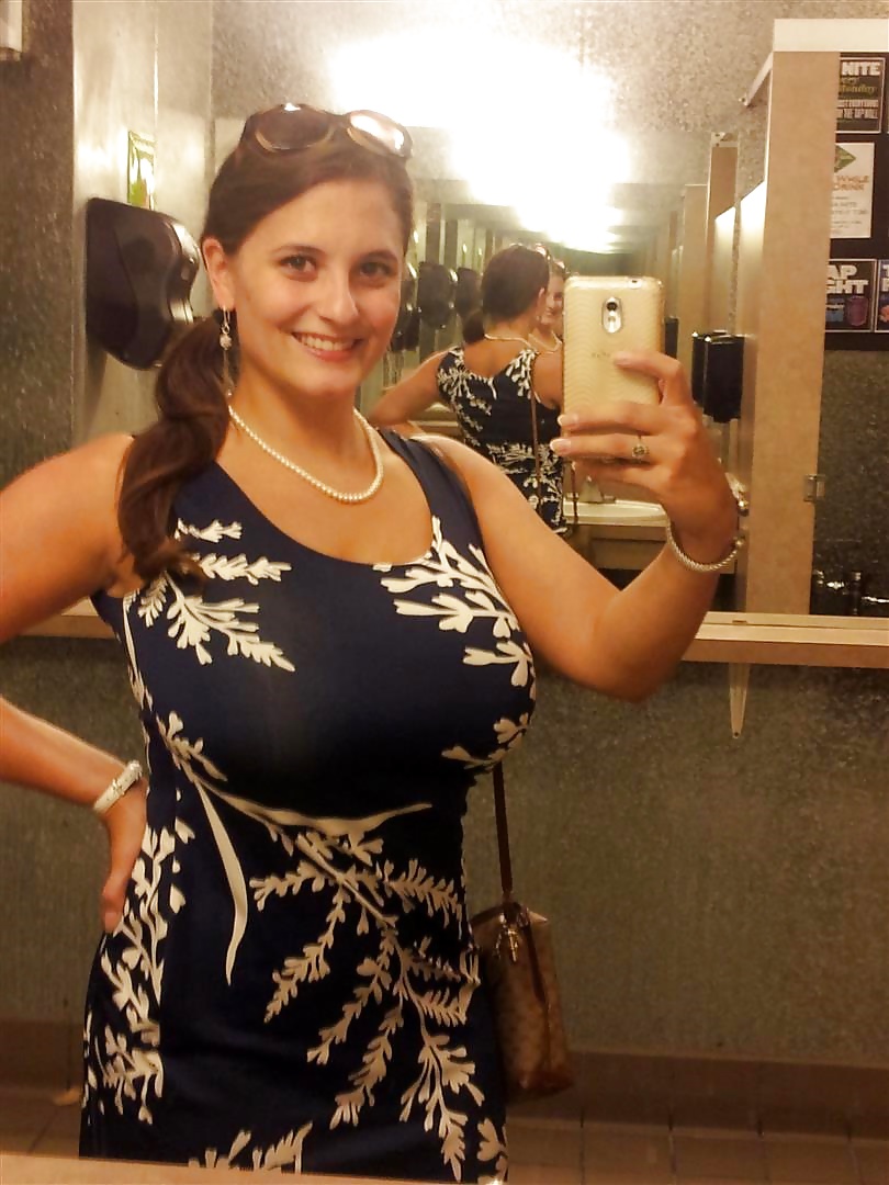 完璧な乳輪
 #39446395