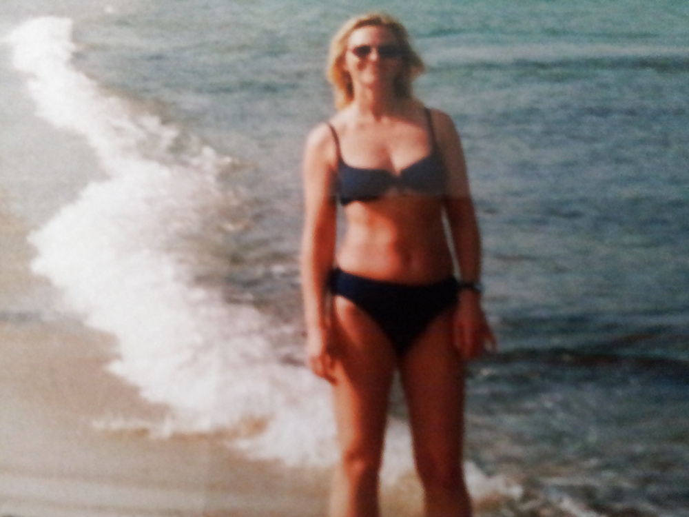 Rubia ex en la playa
 #39521692