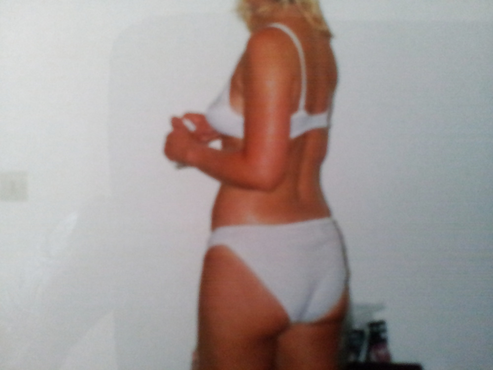 Rubia ex en la playa
 #39521711