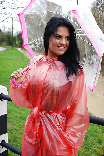 Mädchen Glänzende PVC-Regenkleidung #30370461