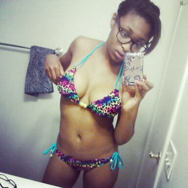 Ebony Girls Wearing Glasses #37916792