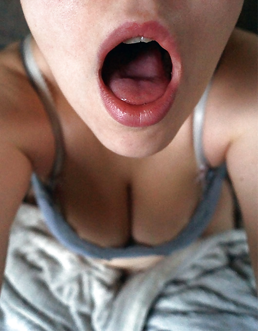 Cum targets mouth wide open #32482120